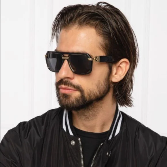 NEW AUTHENTIC Versace Black and Gold Sunglasses. VE2228 Versace Sunglasses Black Gold Medusa Angular Navigator MOD  main image 3